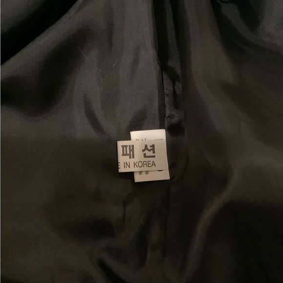 Elegant Black Faux Fur Vest Size Large - Picture 10 of 16